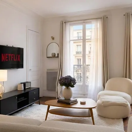 Cosy 1br With Balcony Arc De Triomphe Paris