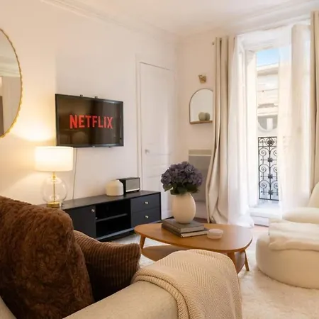 Cosy 1br With Balcony Arc De Triomphe Apartment Paris